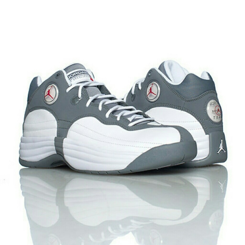 Men's Nike Team Jordan 1 grey/white sneakers